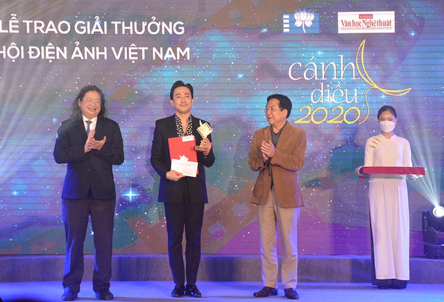 Giải Cánh diều 2020: ‘Bố già’ nắm tay ‘Gái già lắm chiêu V’ bay cao - Ảnh 2.