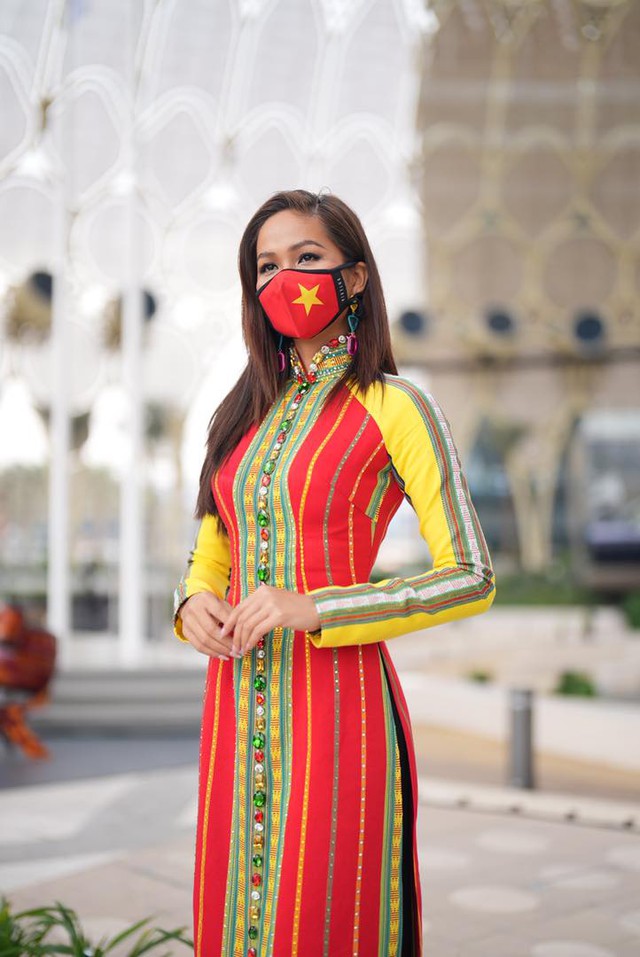 Hoa hậu H’Hen Niê quảng bá áo dài Việt tại World Expo Dubai 2020 - Ảnh 6.