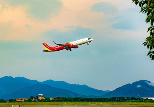 Vinpearl hợp tác Vietjet mở ưu đãi khủng &quot;Festive Sale 12.12&quot; - Ảnh 1.