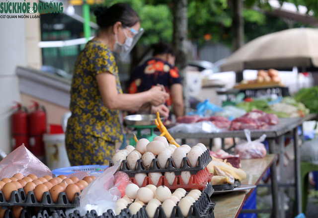 Hàng loạt chợ lưu động được triển khai, người Hà Nội không lo thiếu thực phẩm - Ảnh 7.