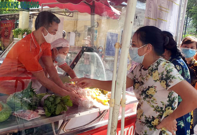 Hàng loạt chợ lưu động được triển khai, người Hà Nội không lo thiếu thực phẩm - Ảnh 14.