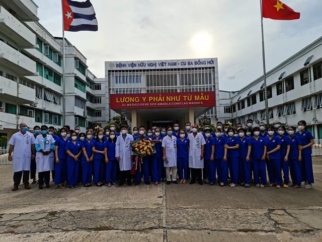 Quảng Bình: 50 thầy thuốc lên đường vào TP.HCM chống dịch theo mệnh lệnh từ trái tim  - Ảnh 2.