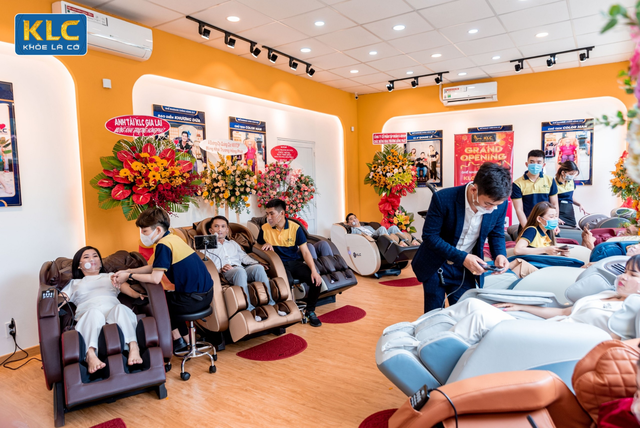 Ghế massage chính hãng KLC: Phục vụ tận tâm, làm những điều hạnh phúc cho khách hàng - Ảnh 3. Ghế massage chính hãng KLC: Phục vụ tận tâm, làm những điều hạnh phúc cho khách hàng - Ảnh 3.