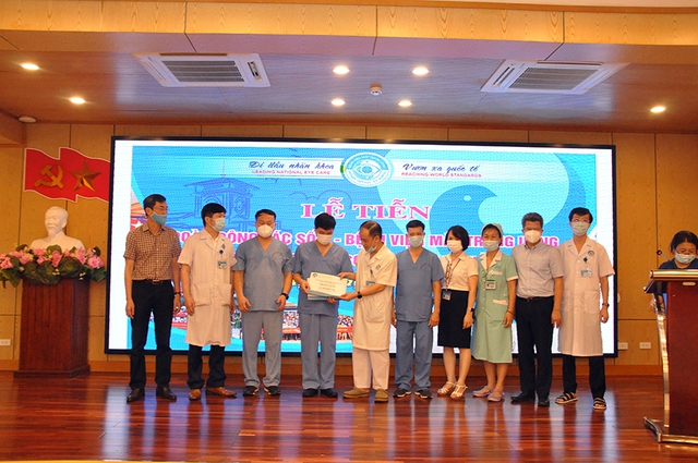 40 cán bộ y tế BV Mắt Trung ương tiếp tục lên đường chi viện cho TP Hồ Chí Minh - Ảnh 6.