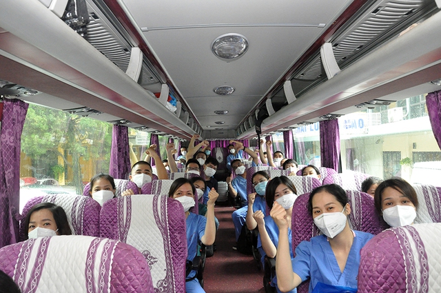 40 cán bộ y tế BV Mắt Trung ương tiếp tục lên đường chi viện cho TP Hồ Chí Minh - Ảnh 8.