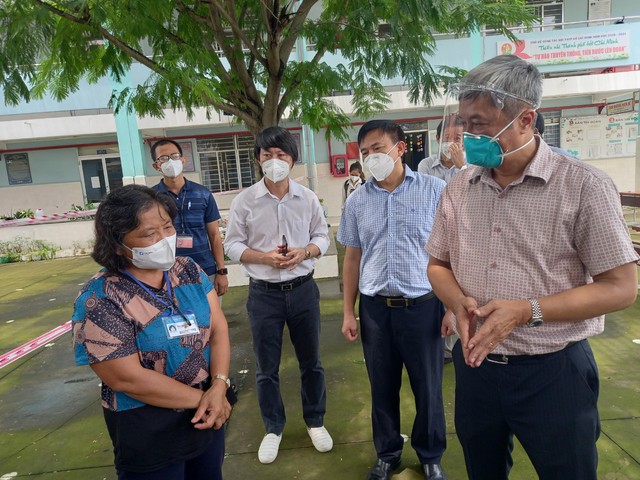 Thứ trưởng Nguyễn Trường Sơn: “Không để F0 tại nhà thiếu thuốc, thiếu thông tin” - Ảnh 2.