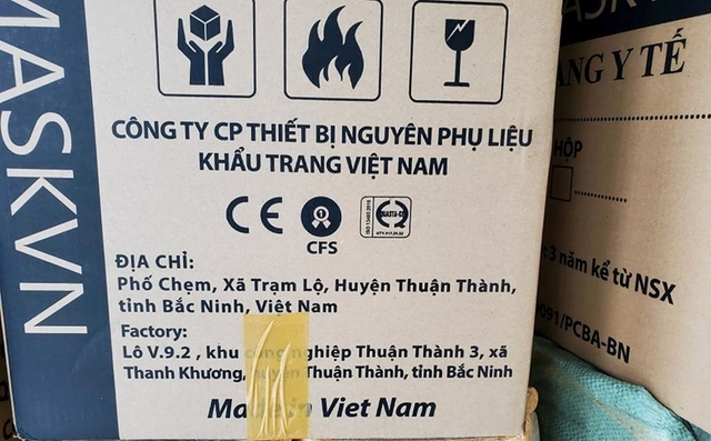 “Tướng già” Trần Hùng một mình vào “hang ổ”, phát hiện 17.000 khẩu trang 3M rởm - Ảnh 3.