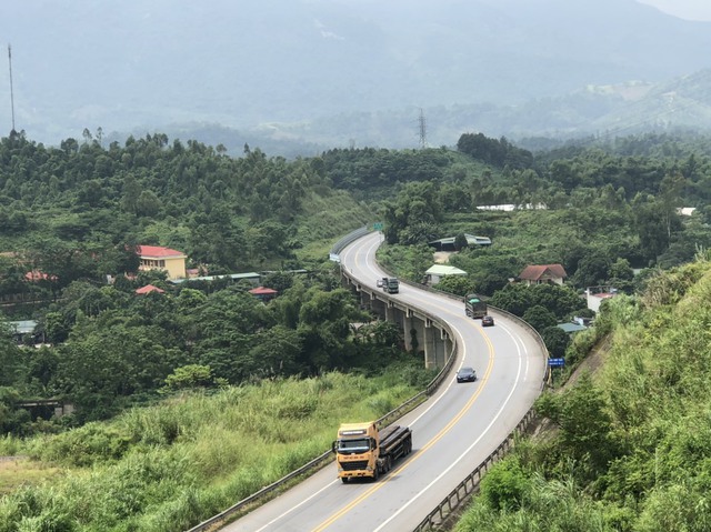 &quot;Không có chuyện chặn đường, ép lái xe để thu phí trên cao tốc” - Ảnh 1.