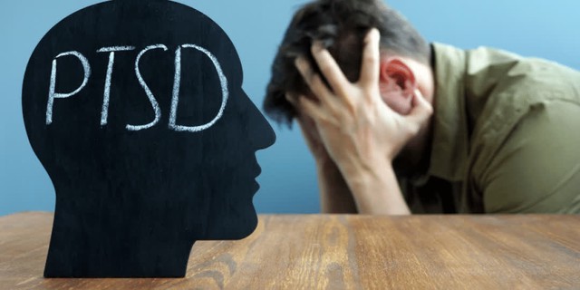 Rối loạn stress sau sang chấn tâm lý (PTSD) có thể gây ra mất ngủ