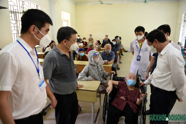 Bệnh viện CT-CH Nghệ An triển khai tiêm chủng an toàn cho người dân - Ảnh 5.