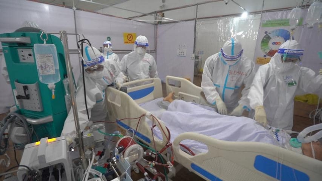 Bệnh viện dã chiến đa tầng Tân Bình - hiệu quả trong việc giành giật sự sống cho người bệnh COVID-19 - Ảnh 3.