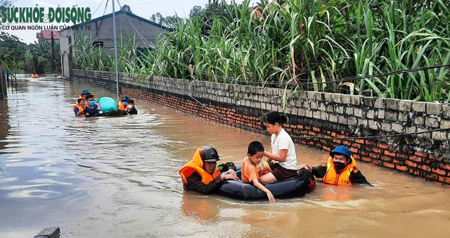 Khẩn trương khắc phục hậu quả ở tâm lũ Nghệ An   - Ảnh 2.