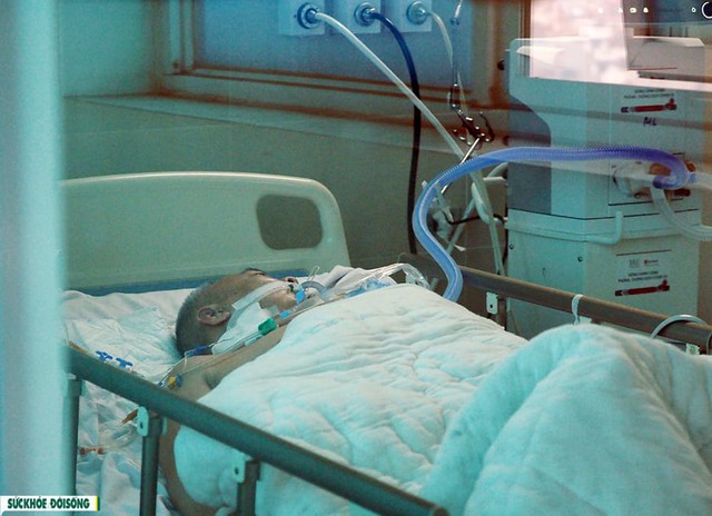 Chuyện về những người "đi trên dây" giành giật sự sống cho bệnh nhân COVID-19 giữa làn ranh sinh tử tại Bệnh viện Thanh Nhàn - Ảnh 6.