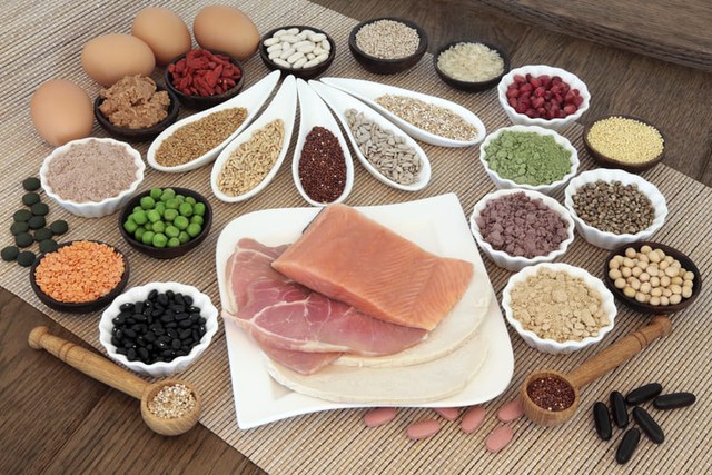 Người mắc COVID-19 nên ăn nhiều đồ ăn chứa  protein