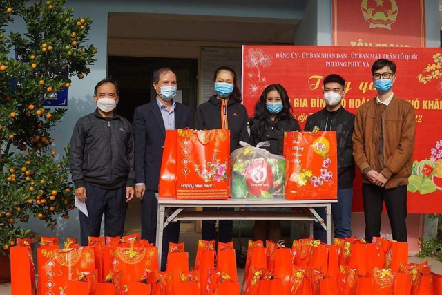 Đem &quot;Tết ấm - Xuân vui&quot; cho sinh viên và người có hoàn cảnh khó khăn trên địa bàn Hà Nội - Ảnh 1.