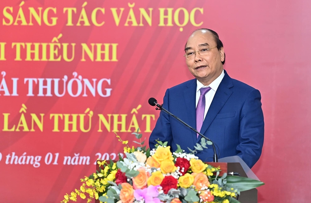 Chủ tịch nước Nguyễn Xuân Phúc: Để có những tác phẩm giá trị về văn học thiếu nhi, cần đầu tư hơn nữa - Ảnh 3.