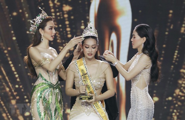 Những hình ảnh rạng rỡ của Hoa hậu Hòa bình Việt Nam Đoàn Thiên Ân - Ảnh 2.