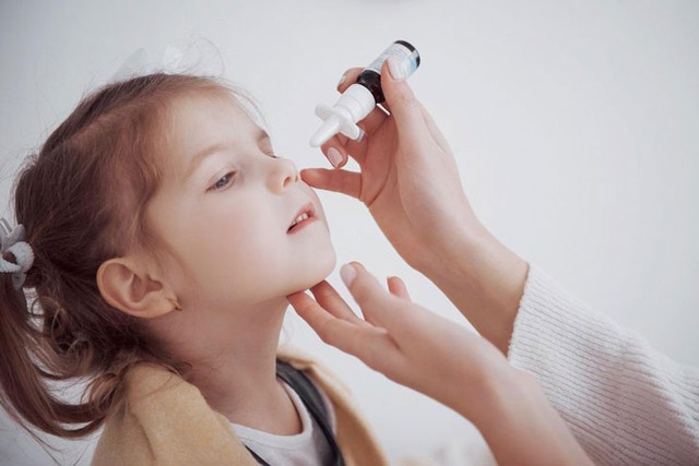 Viêm xoang ở trẻ em cần phân biệt với viêm đường hô hấp trên - Ảnh 4.