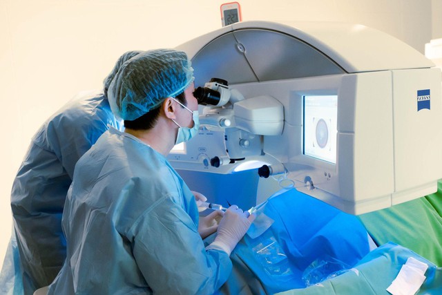 Phương pháp phẫu thuật khúc xạ hiện đại mang lại thành công trên thế giới - Ảnh 2.