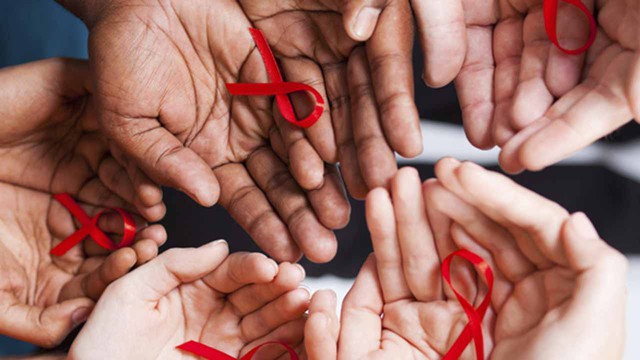 Đừng kỳ thị với người có HIV, hãy mở lòng - Ảnh 2.