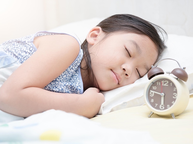3 điều cần chú ý về giấc ngủ tốt và an toàn cho trẻ mẫu giáo - Ảnh 2.