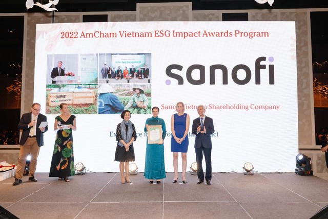 Sanofi nhận Giải thưởng Xuất sắc về tác động môi trường do AmCham trao tặng - Ảnh 2.