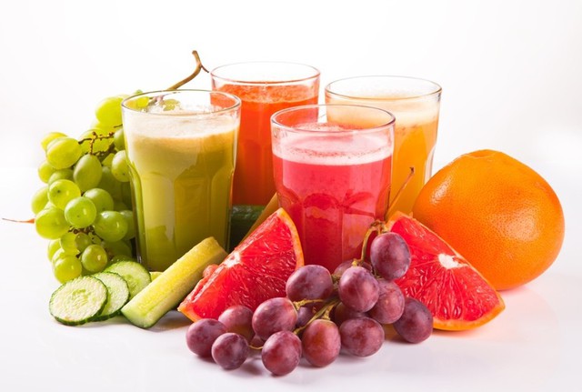 Chỉ uống nước ép trái cây để giảm cân, lợi bất cập hại - Ảnh 2.