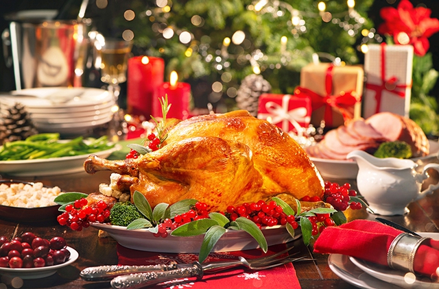 Những món ăn Giáng sinh truyền thống ngon miệng và đẹp mắt nhất trên khắp thế giới - Ảnh 2.
