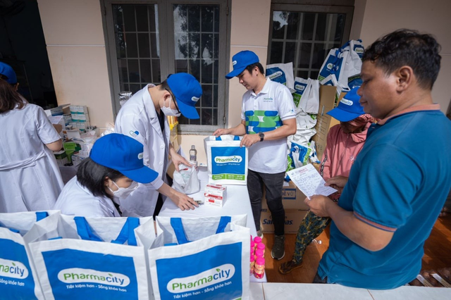 Pharmacity đồng hành cùng Bệnh viện Quân y 175 khám, cấp thuốc cho đồng bào vùng biên giới Bình Phước - Ảnh 2.