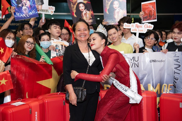 Ngọc Châu lộng lẫy lên đường chinh phục Miss Universe 2022 - Ảnh 5.