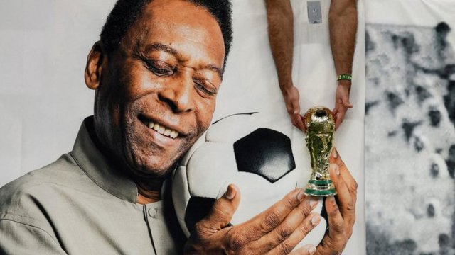 Thế giới tôn vinh và tiếc thương vị vua của 'bóng đá đẹp' Pele - Ảnh 10.