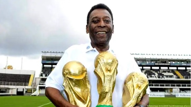 Thế giới tôn vinh và tiếc thương vị vua của 'bóng đá đẹp' Pele - Ảnh 3.