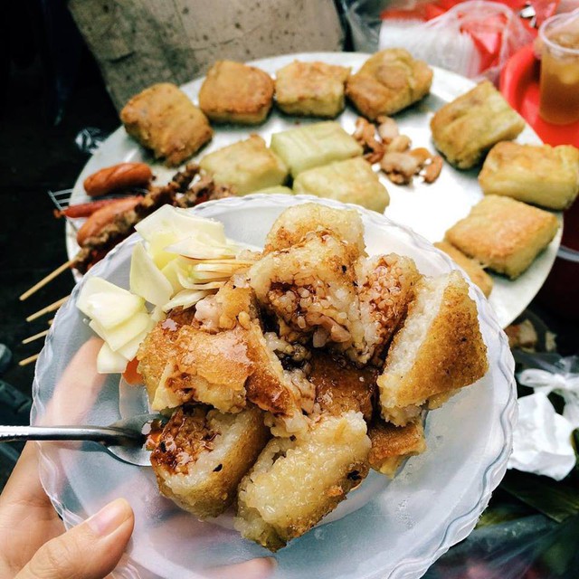 Trời Hà Nội rét đậm, lang thang khám phá tour ẩm thực dân giã khắp “36 phố phường” - Ảnh 2.
