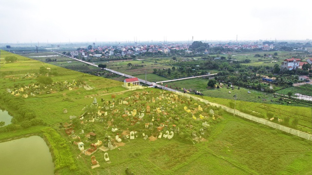 Hà Nội chuẩn bị di dời 15.000 phần mộ để xây vành đai 4 - Ảnh 3.