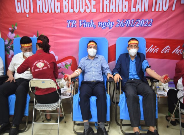 Cung ứng 60.355 đơn vị máu và chế phẩm máu cho 2 tỉnh Nghệ An và Hà Tĩnh  - Ảnh 1.