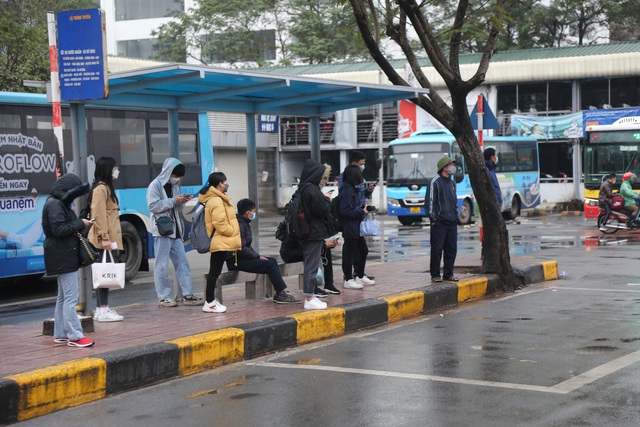 Hà Nội cho phép dịch vụ xe ôm công nghệ hoạt động trở lại  - Ảnh 3.