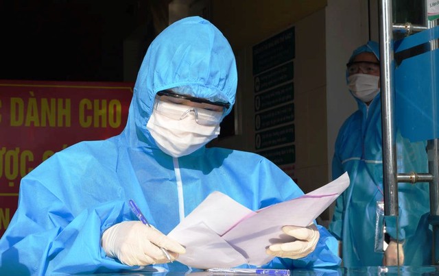 Các cơ sở y tế công lập ở Nghệ An được thu dung, điều trị bệnh nhân mắc COVID-19   - Ảnh 1.
