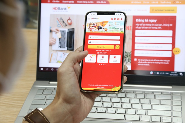 Tiền về ngay khi vay online tại App HDBank - Ảnh 2.