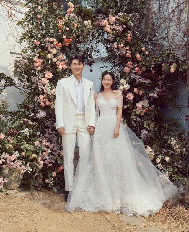 Đám cưới thế kỷ của Hyun Bin và Son Ye Jin được sao Vbiz ‘bắt trend’  - Ảnh 2.