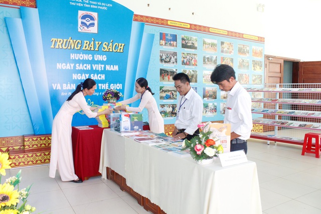 Ngày Sách và Văn hóa đọc Việt Nam năm 2022: Nhiều địa phương khai hội - Ảnh 6.