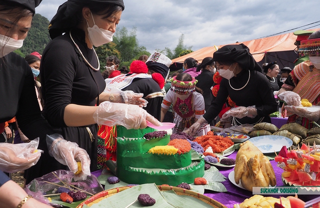 Sắc màu văn hóa dân tộc trong ngày khai mạc Năm du lịch Tuyên Quang 2022 - Ảnh 15.