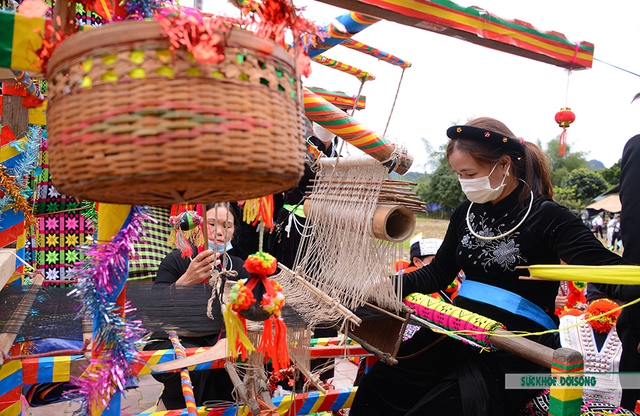 Sắc màu văn hóa dân tộc trong ngày khai mạc Năm du lịch Tuyên Quang 2022 - Ảnh 9.