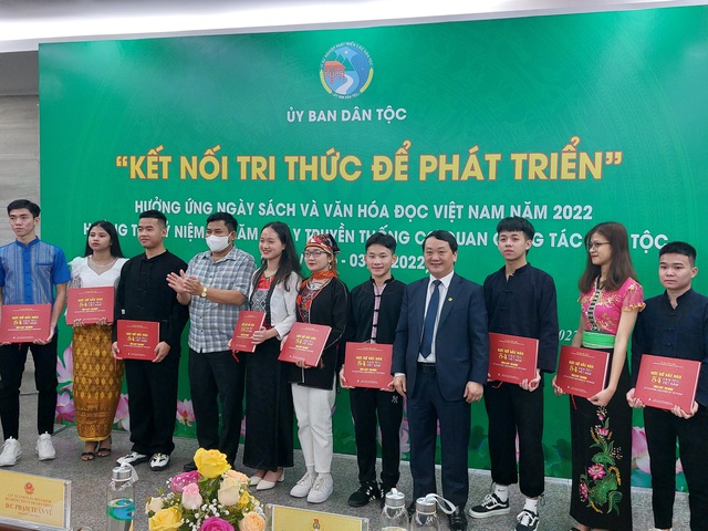 “Kết nối tri thức để phát triển”: Ủy ban Dân tộc lan tỏa văn hóa đọc trong đội ngũ người làm công tác dân tộc - Ảnh 1.