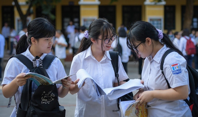 Vận động học sinh kém chuyển trường hoặc không thi vào 10 là hành vi tàn nhẫn - Ảnh 3.