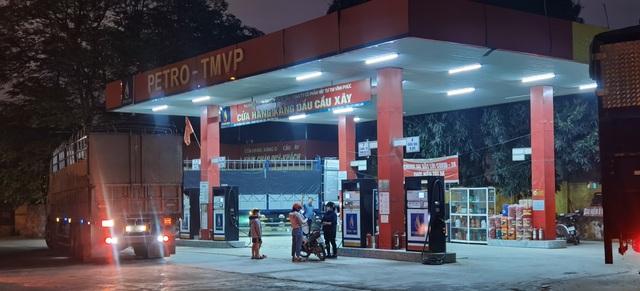 Cửa hàng xăng dầu Cầu Xây, thuộc công ty CPVTTM Vĩnh Phúc