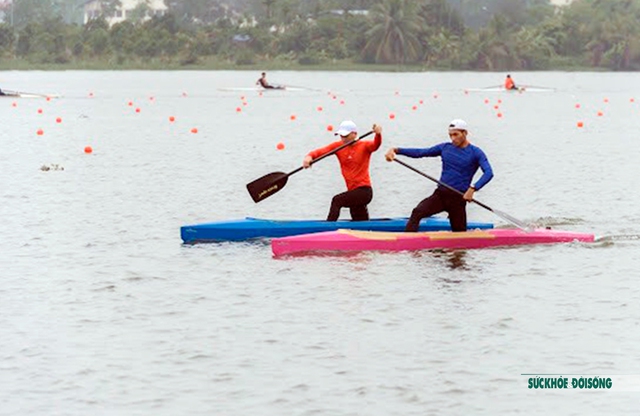 SEA Games 31: Đội tuyển đua thuyền Việt Nam sẵn sàng cho cuộc tranh tài hai môn Rowing và Canoeing  - Ảnh 4.