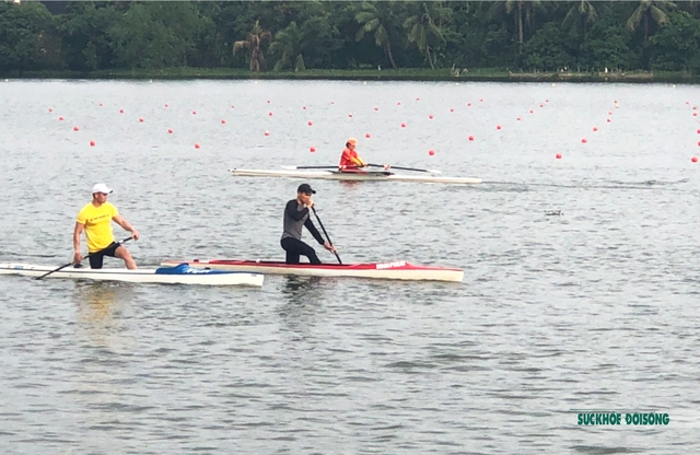 SEA Games 31: Đội tuyển đua thuyền Việt Nam sẵn sàng cho cuộc tranh tài hai môn Rowing và Canoeing  - Ảnh 2.