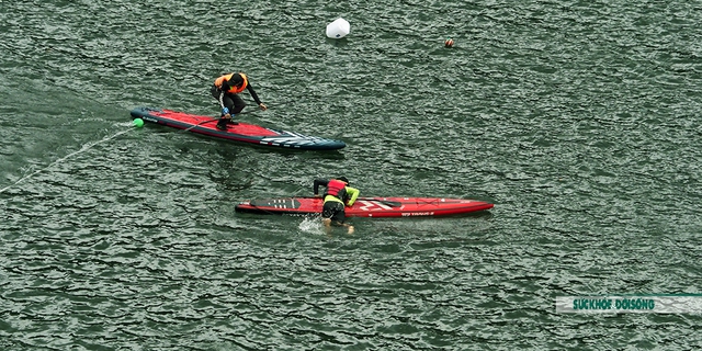 Hồ Bản Cài dậy sóng bởi các tay đua thuyền Kayak - Ảnh 6.