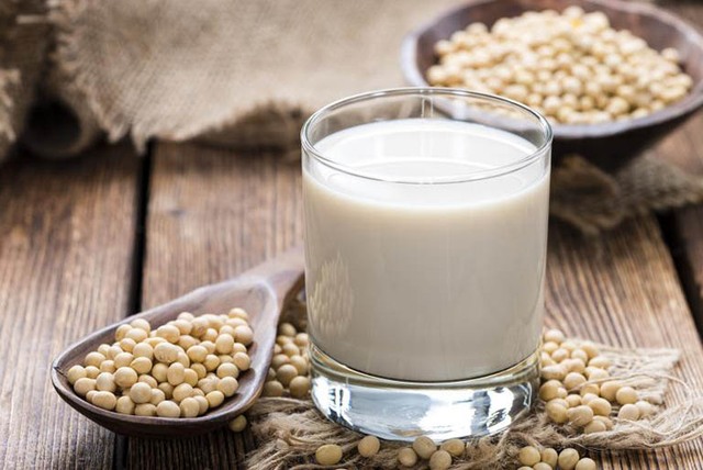 Uống sữa đậu nành có giúp giảm cân? - Ảnh 4.
