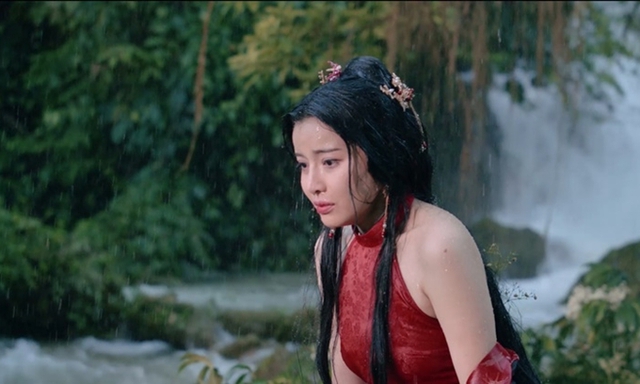 Cao Thái Hà ‘lột xác’ với phim hình sự 'Bão ngầm' - Ảnh 6.